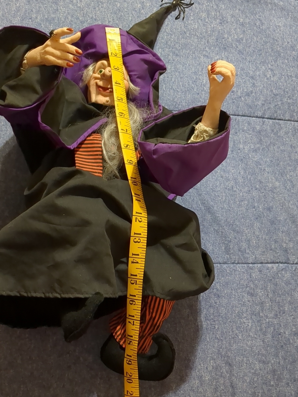 Halloween Flying Witch by Holiday Creations 1998 Rare Halloween Decor 20" - Picture 11 of 12